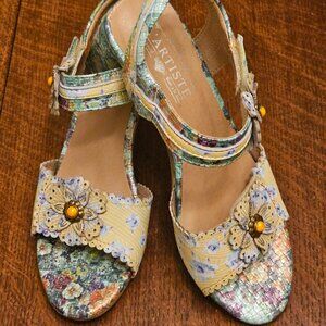 L'Artiste Spring Step Floral Block 3" Heel Sandals Size 7.5